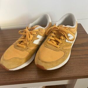 New Balance Sneakers